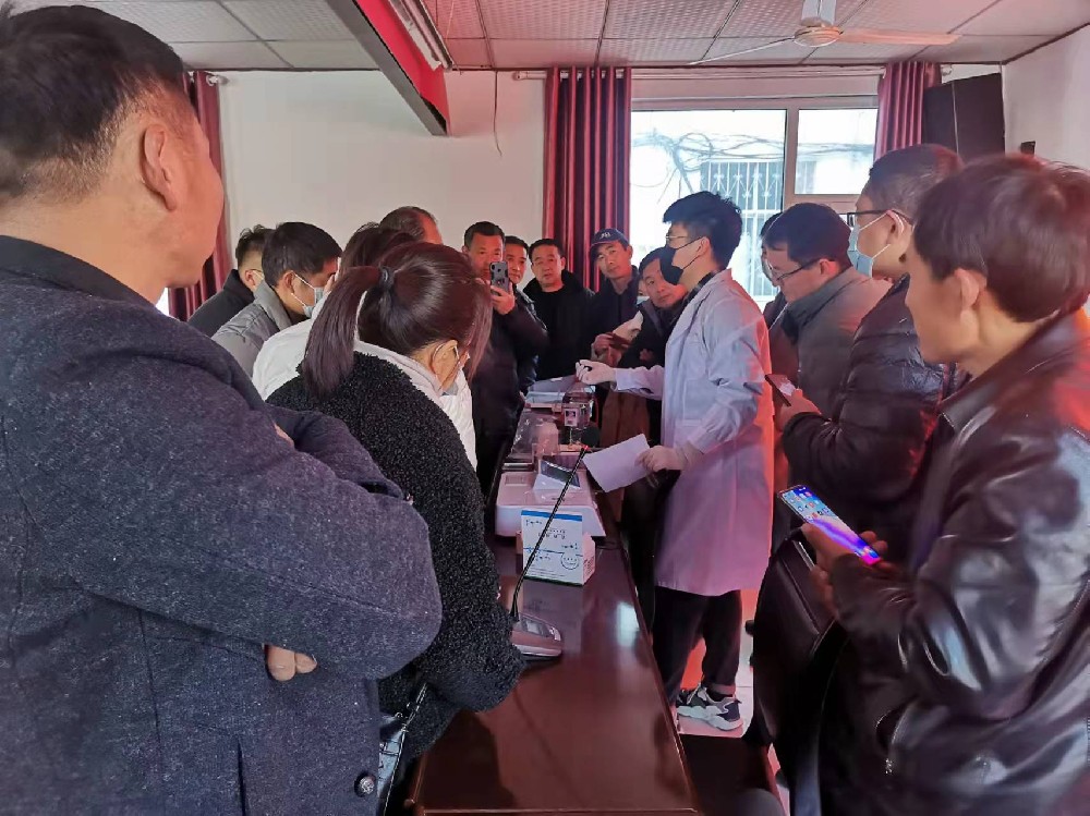 臨沂沂南縣農(nóng)業(yè)局引進(jìn)云唐38臺(tái)農(nóng)藥殘留檢測儀